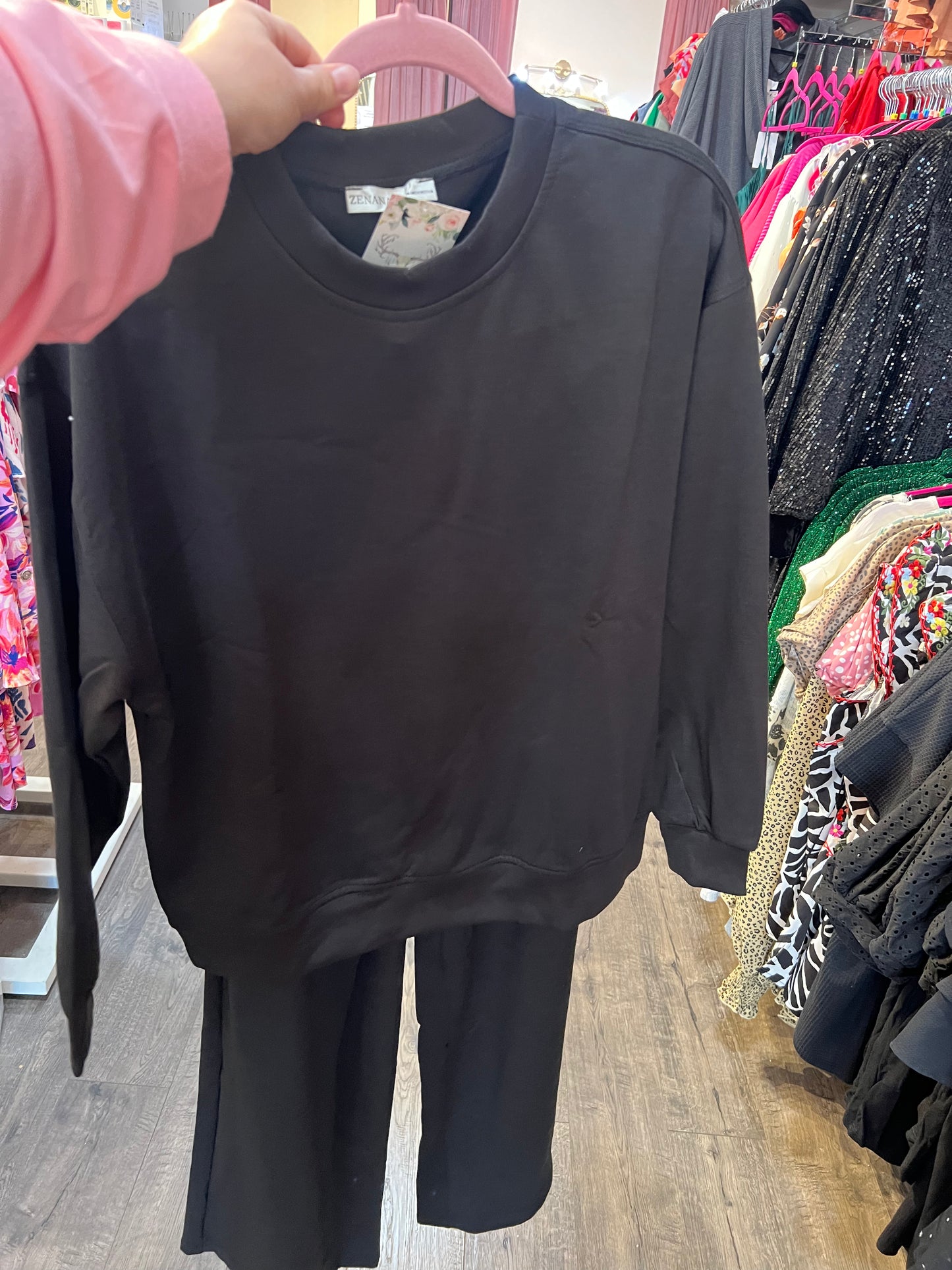 Scuba Crewneck Pull Over Set in Black