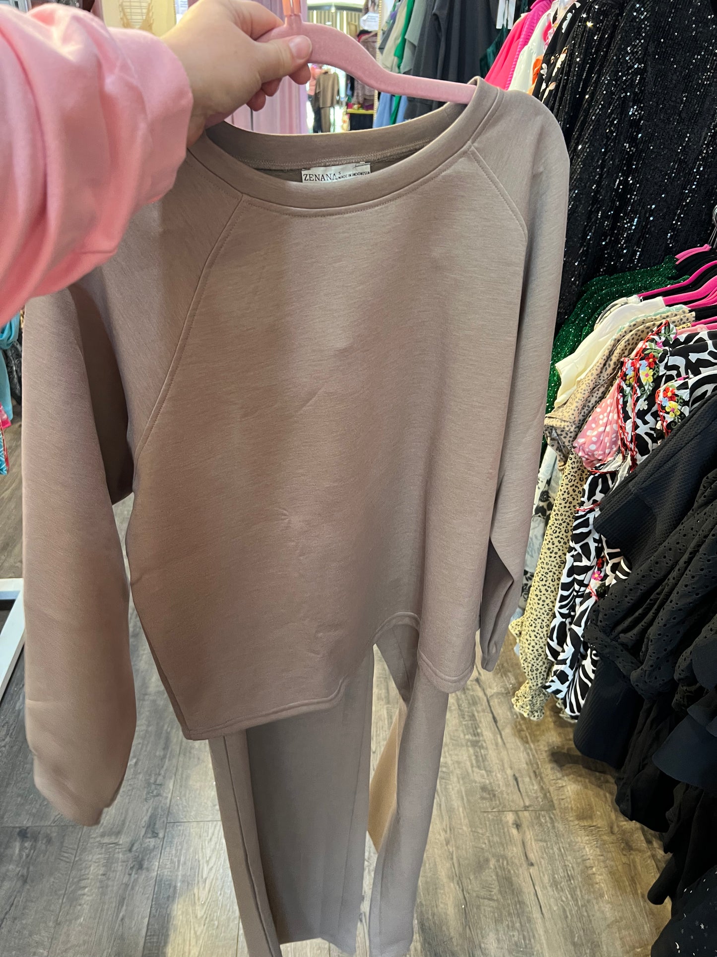 Scuba Crewneck Pull Over Set in Ash Mocha