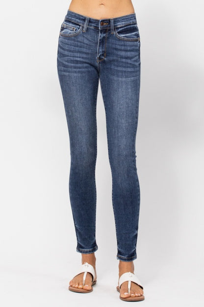 Mid Rise Skinny - Judy Blue 82252