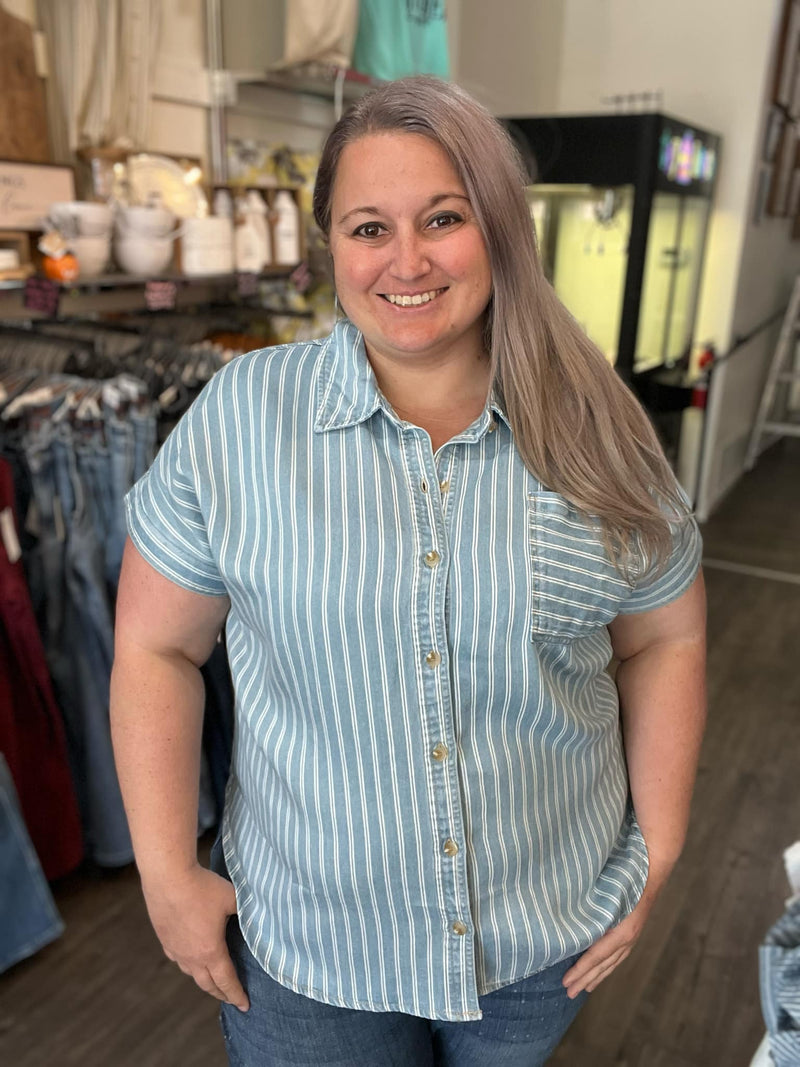 Stripe Chambray Short Sleeve