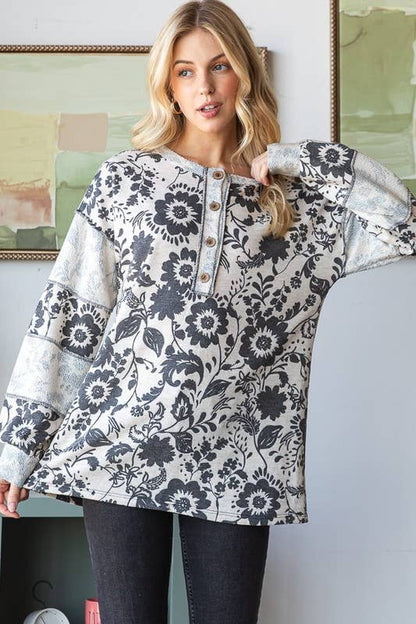 Round Neck Print Reverse Contrast Top