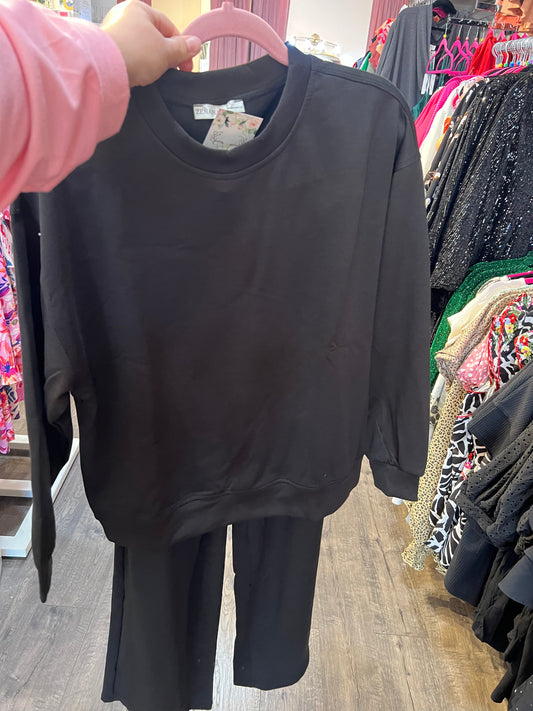 Scuba Crewneck Pull Over Set in Black