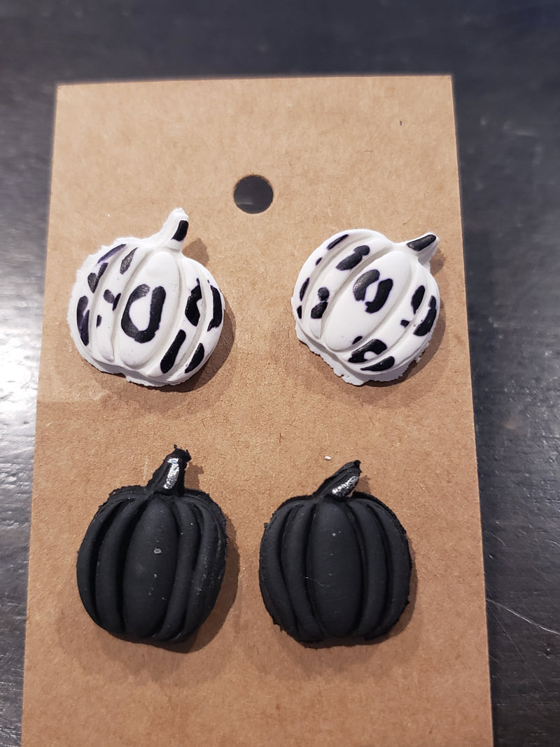 Pair of Pumpkins Earrings
